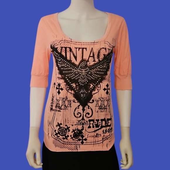 3/$30 DAYTRIP Y2k Peach Graphic Eagle Scoop Neck Short Sleeve Blouse - Picture 1 of 9